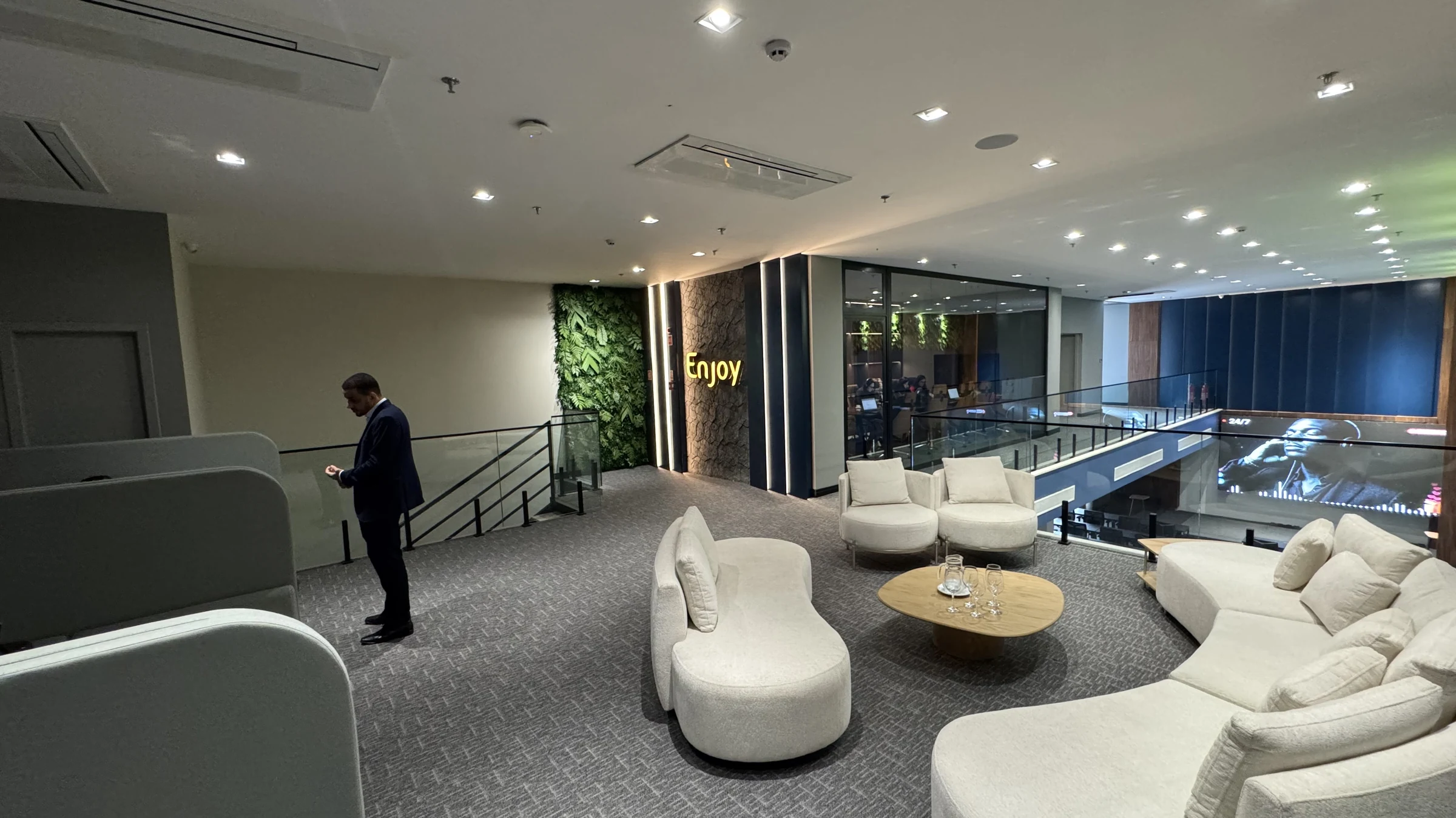 Espaço de reuniões da sede Enjoy Business